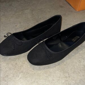 Elegant Black Women's Flats